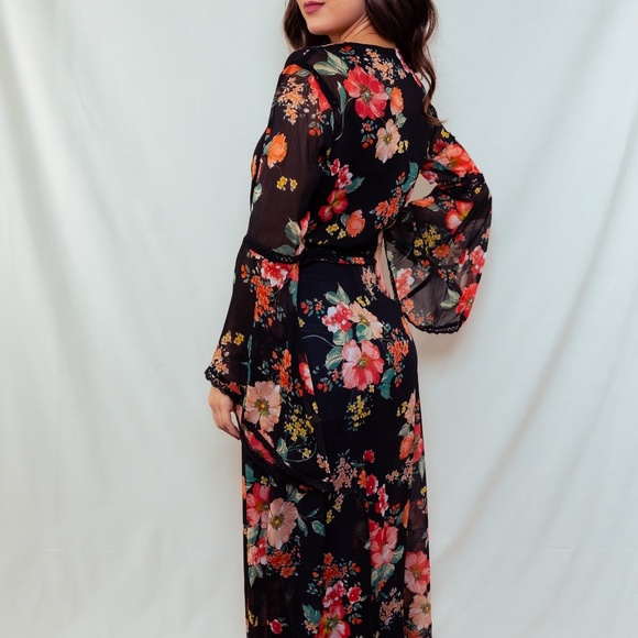 Black Sheer Floral Print Robe NWT - Picture 5 of 6